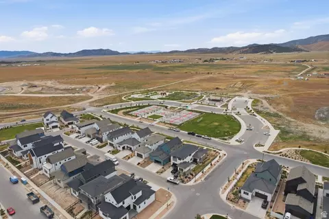 View/Area - 3106 N Firefly Blvd, Eagle Mountain, UT 84005 photo 3 of 12