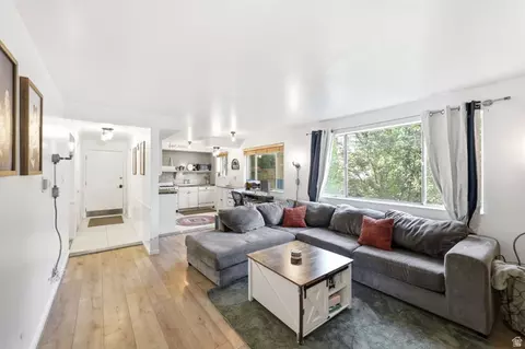 2220 E Murray Holladay Rd S #152, Holladay, UT 84117