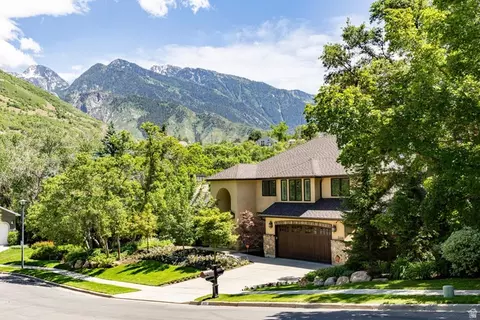 3450 E Hidden Oak Dr, Cottonwood Heights, UT 84121
