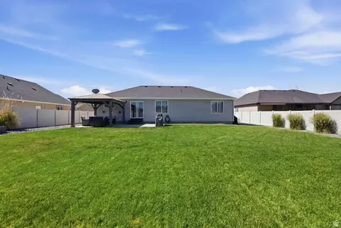 Exterior - 1197 E Raven Way, Eagle Mountain, UT 84005 photo 12 of 12