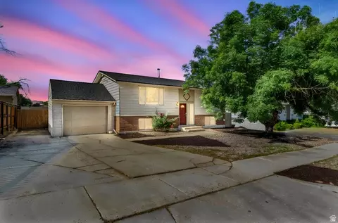 1124 E Webster Dr, Sandy, UT 84094