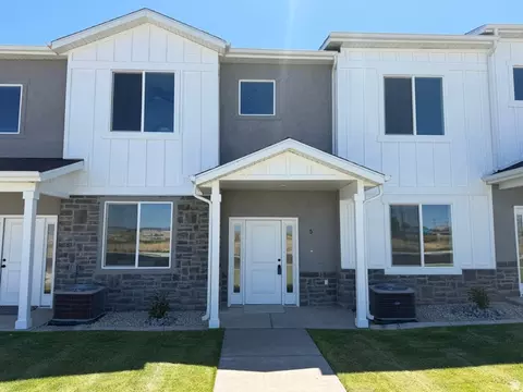 1198 S Village Ln W #A5, Richfield, UT 84701