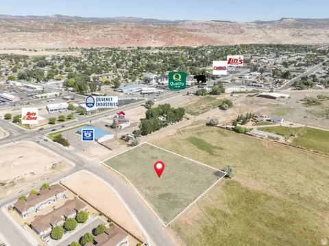 105 E 800 S, Richfield, UT 84701 photo 2