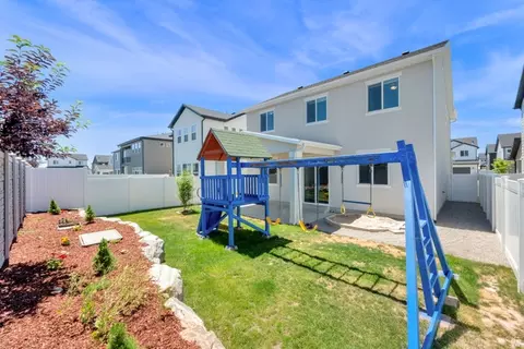 Exterior - 3061 S 2425 W, Syracuse, UT 84075 photo 4 of 7