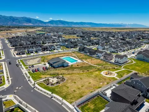 View/Area - 3061 S 2425 W, Syracuse, UT 84075 photo 4 of 8