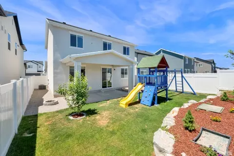 Exterior - 3061 S 2425 W, Syracuse, UT 84075 photo 5 of 7