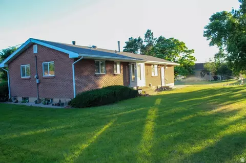 Exterior - 1230 E South Weber Dr, South Weber, UT 84405 photo 6 of 12