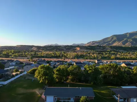 View/Area - 1230 E South Weber Dr, South Weber, UT 84405 photo 2 of 5