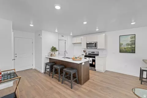 Kitchen - 1925 E Corriente Dr #1181, Salem, UT 84653 photo 2 of 11