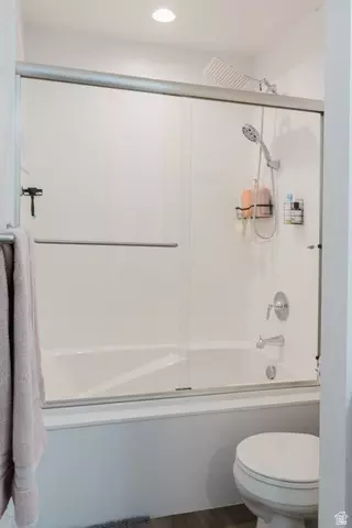 Bath - 2415 E Boxwood Ln, Eagle Mountain, UT 84005 photo 5 of 5