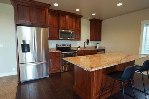 Kitchen - 1693 Aspen Dr, Logan, UT 84341 photo 4 of 5