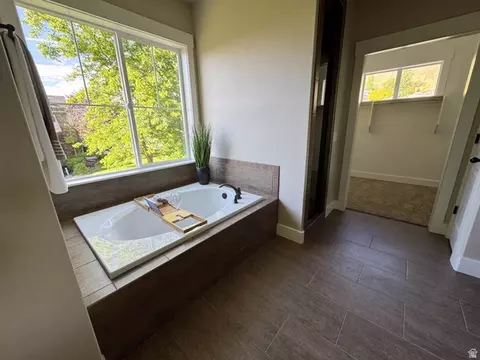 Bath - 1693 Aspen Dr, Logan, UT 84341 photo 7 of 12