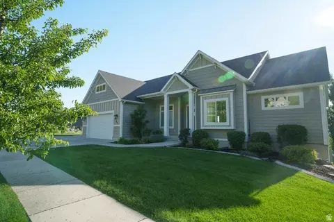 Exterior - 1693 Aspen Dr, Logan, UT 84341 photo 3 of 7