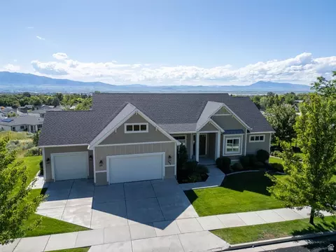 Exterior - 1693 Aspen Dr, Logan, UT 84341 photo 2 of 7