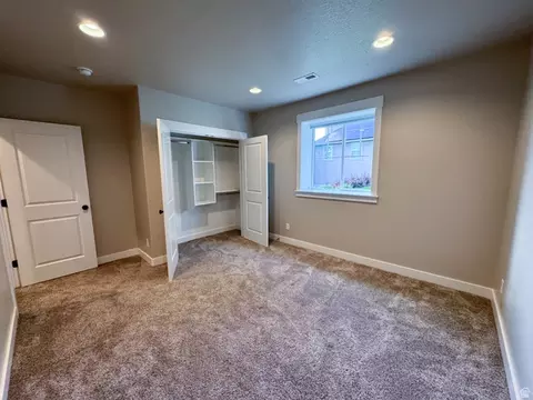 Bedroom - 1693 Aspen Dr, Logan, UT 84341 photo 5 of 6