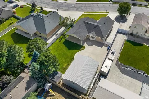 View/Area - 7830 S Cedar Loop Dr E, South Weber, UT 84405 photo 3 of 8