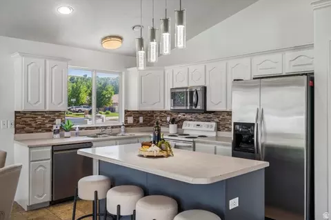 Kitchen - 7830 S Cedar Loop Dr E, South Weber, UT 84405 photo 2 of 4