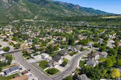 View/Area - 7830 S Cedar Loop Dr E, South Weber, UT 84405 photo 8 of 8