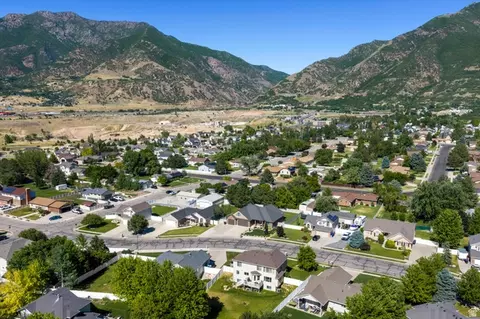 View/Area - 7830 S Cedar Loop Dr E, South Weber, UT 84405 photo 7 of 8