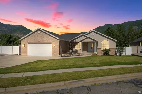 7830 S Cedar Loop Dr E, South Weber, UT 84405
