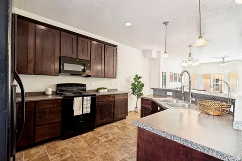 3750 S Prairiewood Dr, Salt Lake City, UT 84115