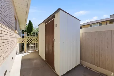 Exterior - 1750 E Crescent View Dr, Sandy, UT 84092 photo 11 of 11