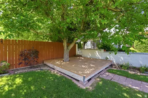 Exterior - 1750 E Crescent View Dr, Sandy, UT 84092 photo 10 of 11