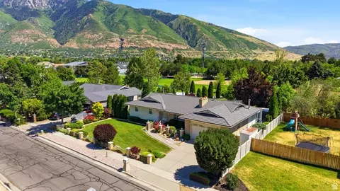 View/Area - 1750 E Crescent View Dr, Sandy, UT 84092 photo 2 of 5