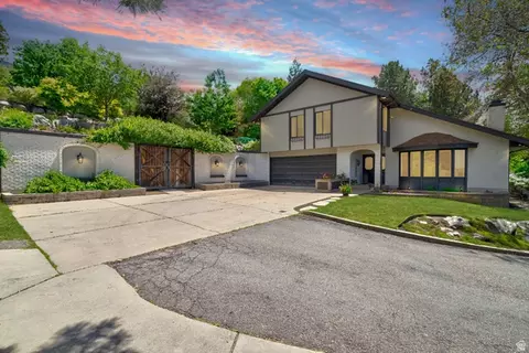 1217 S 200 E, Farmington, UT 84025