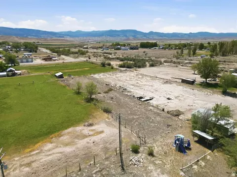 30 E Main, Gunnison, UT 84634