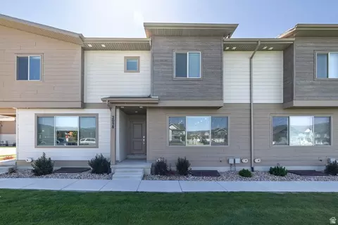 2058 S Sawmill Blvd #215, Heber City, UT 84032