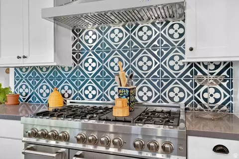 Kitchen - 5 Apple Hill Cir, Sandy, UT 84092 photo 8 of 8