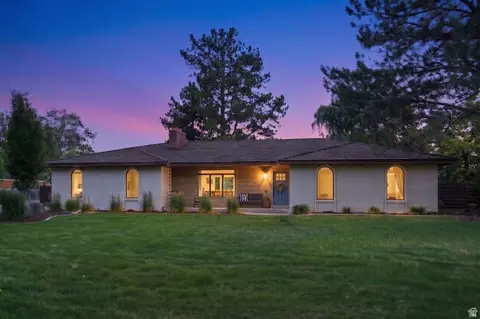 5 Apple Hill Cir, Sandy, UT 84092