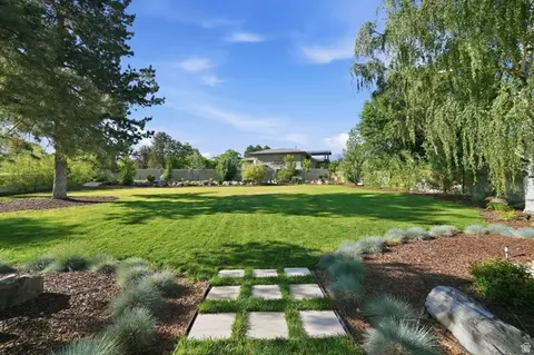 Exterior - 5 Apple Hill Cir, Sandy, UT 84092 photo 2 of 13