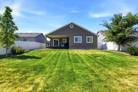 1277 E Skip St S, Eagle Mountain, UT 84005 photo 26