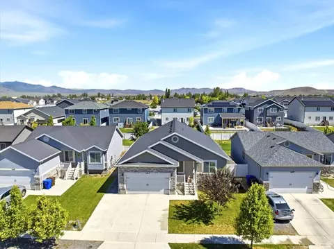 1277 E Skip St S, Eagle Mountain, UT 84005 photo 29