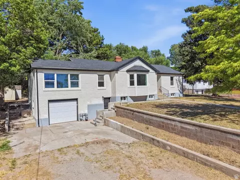 Exterior - 1611 Sandhill Rd, Orem, UT 84058 photo 2 of 5
