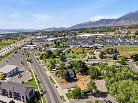 View/Area - 1611 Sandhill Rd, Orem, UT 84058 photo 3 of 4