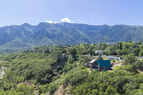 View/Area - 2105 E Dimple Dell Rd, Sandy, UT 84092 photo 5 of 5