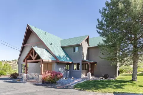 2105 E Dimple Dell Rd, Sandy, UT 84092