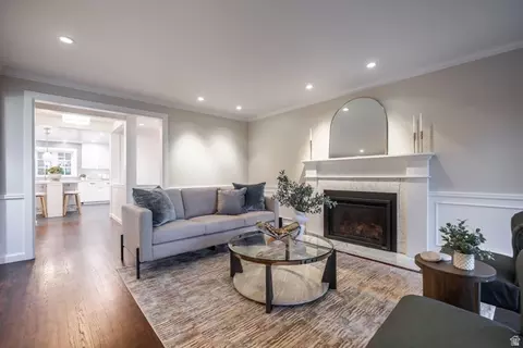 Living - 4539 S Willow Rd, Holladay, UT 84117 photo 5 of 6