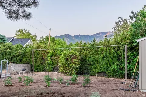 Exterior - 4539 S Willow Rd, Holladay, UT 84117 photo 17 of 42