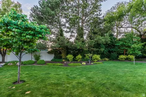 Exterior - 4539 S Willow Rd, Holladay, UT 84117 photo 12 of 42