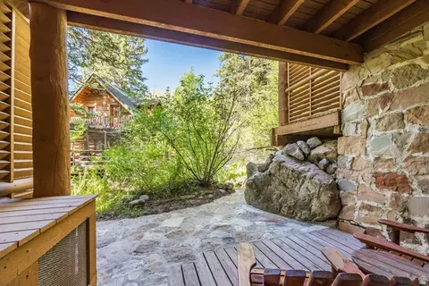 Exterior - 8841 N Alpine Loop Rd #3, Sundance, UT 84604 photo 8 of 19