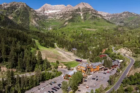 Exterior - 8841 N Alpine Loop Rd #3, Sundance, UT 84604 photo 19 of 19