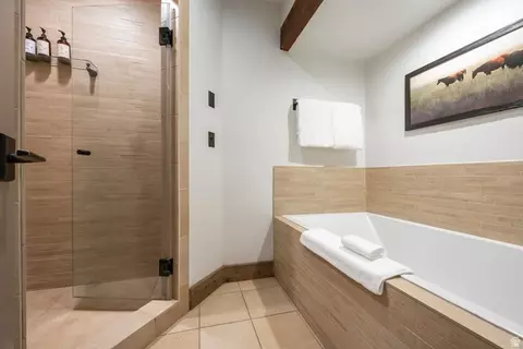 Bath - 8841 N Alpine Loop Rd #3, Sundance, UT 84604 photo 6 of 7