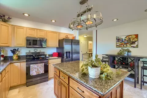 Kitchen - 9628 S 2760 E, Sandy, UT 84092 photo 2 of 5