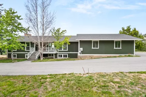 Exterior - 140 E Spring Dr, Woodland Hills, UT 84653 photo 2 of 15