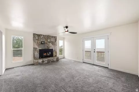 Living - 140 E Spring Dr, Woodland Hills, UT 84653 photo 5 of 10