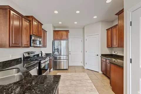 331 E Nechatel Dr, Draper, UT 84020 photo 8